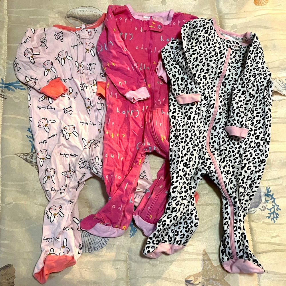 Bundle of 3 Infant 100% Cotton Gerber Footed Onesies, Size 3-6 Months, So Cute!